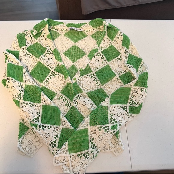 Zara Green & White Button Front Crochet Top Size small - Picture 4 of 8